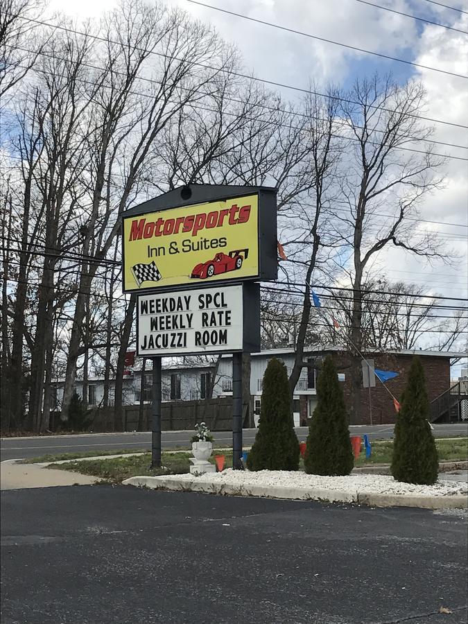 Millville Motorsports Inn And Suites Exterior foto